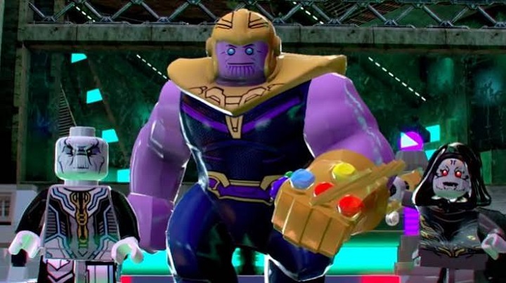 Smash Objects and Collect Studs